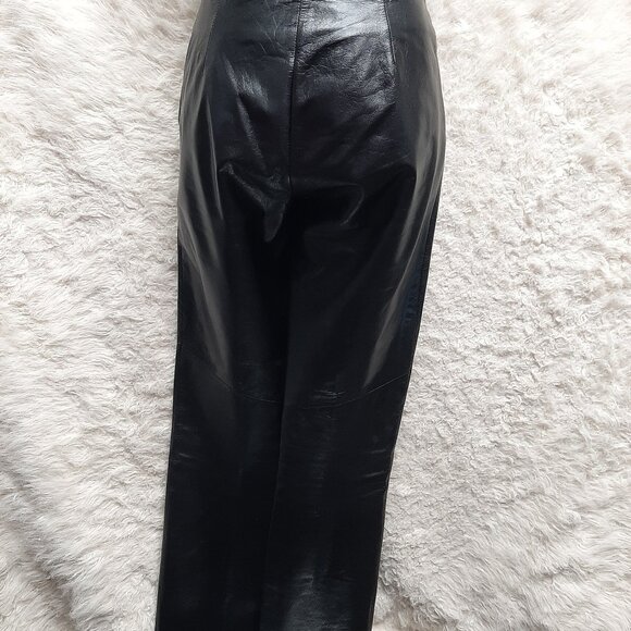 Danier Women's Black Leather Bootcut Pants Size US6 - Picture 2 of 11